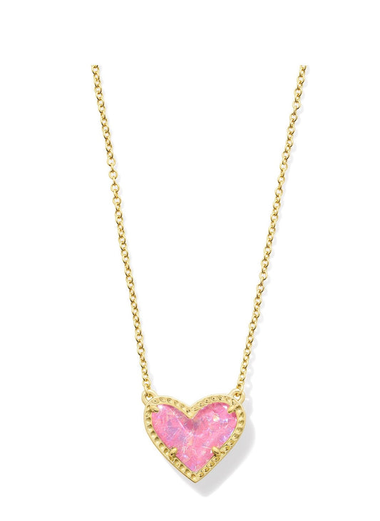 Kendra Scott Ari Heart Short Pendant Necklace