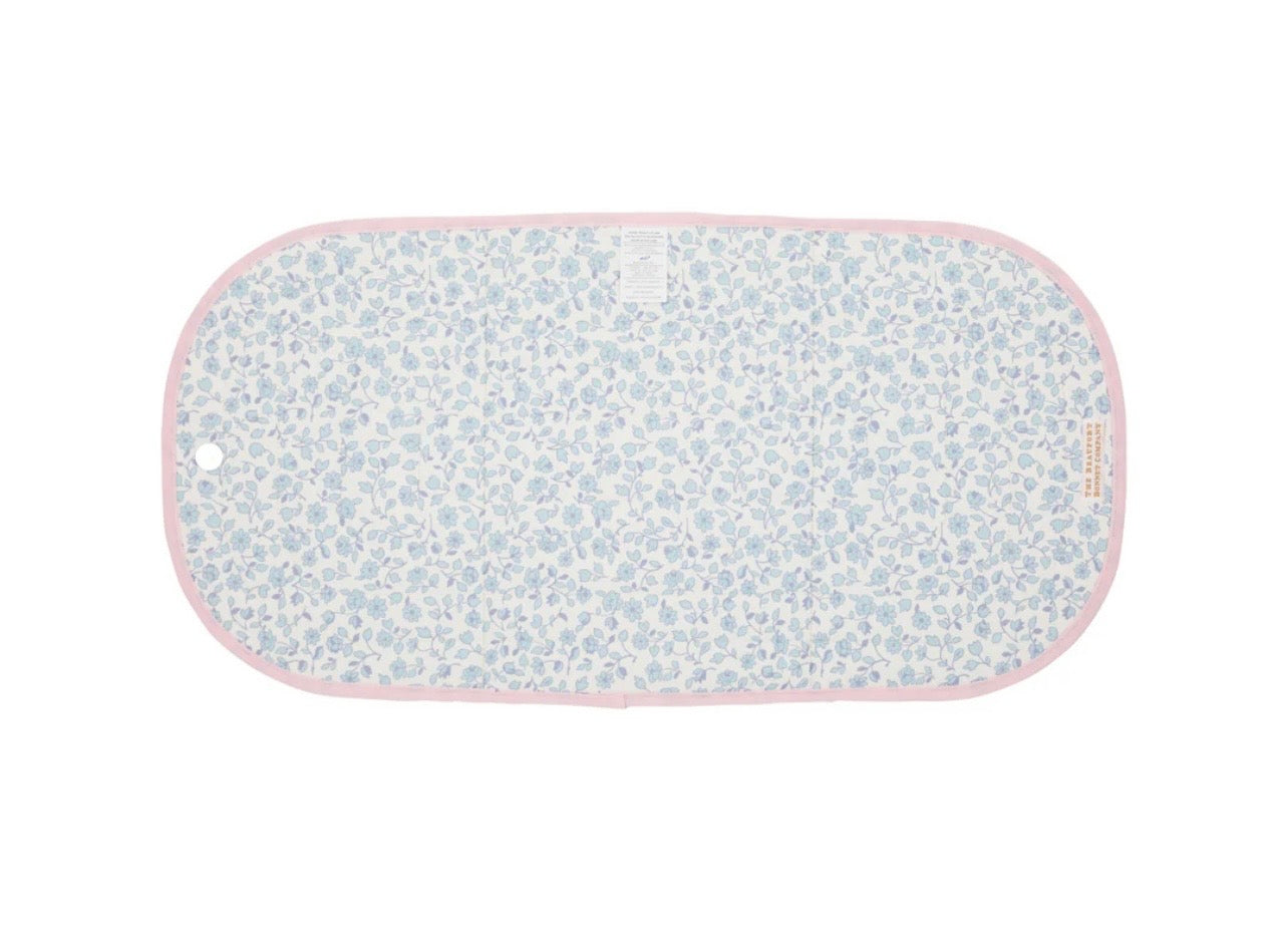 GooseWaddle Pret Changing Clutch : Greenbriar Garden