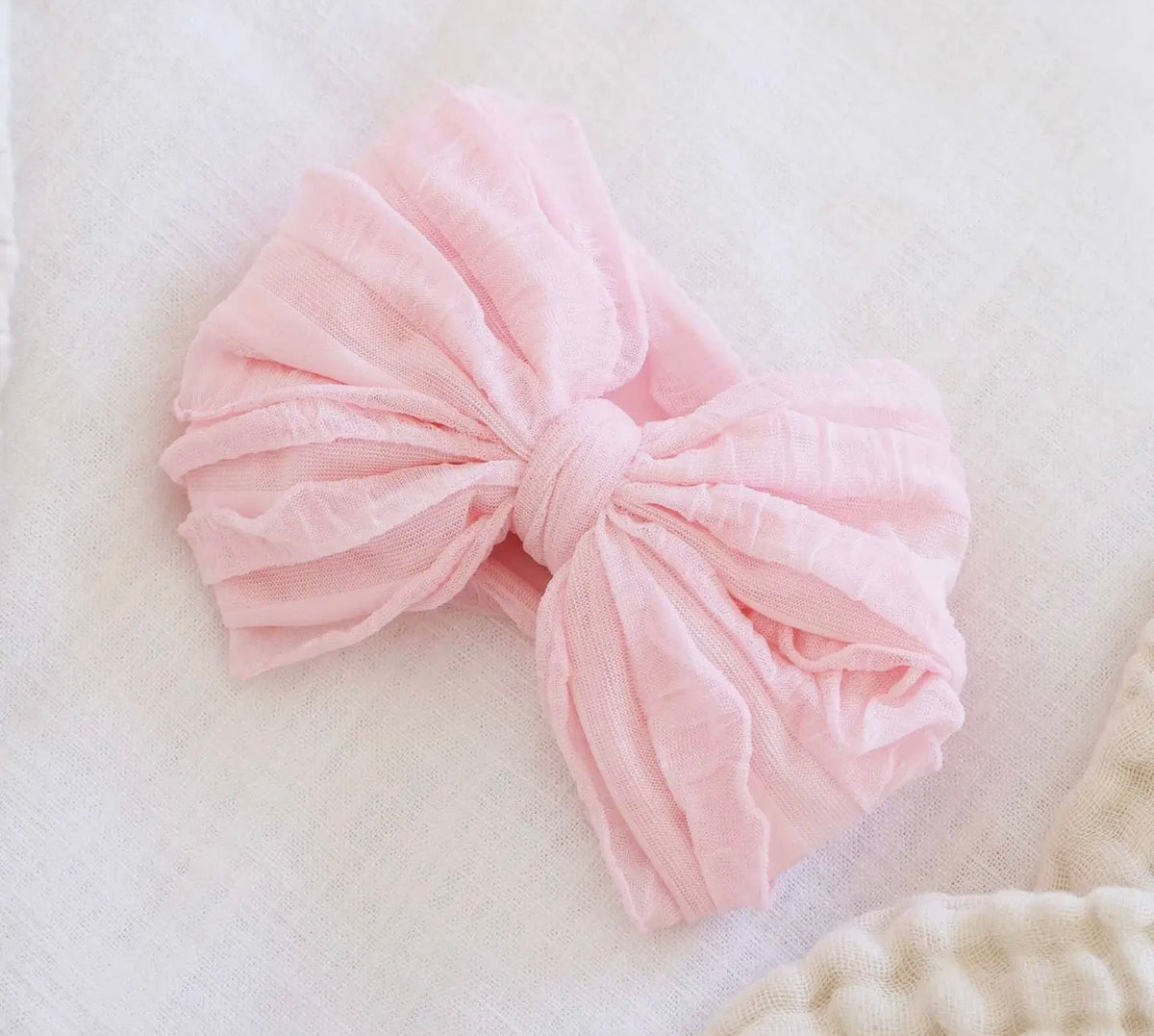 Caden Lane Large Ruffle Knit Bow - Pink