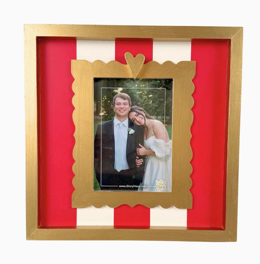 Gold Heart Striped Frame