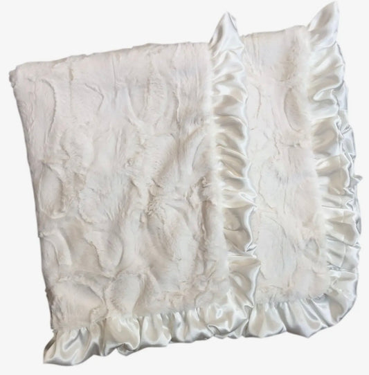 Rockin Royalty Ivory Luxe Cuddle Blanket