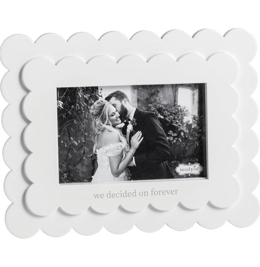 Mud Pie 4x6 Forever Scalloped Wood Frame