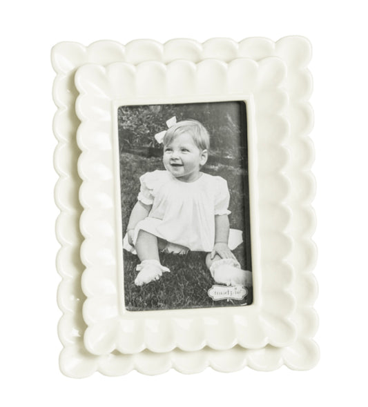 Mud Pie Small Scalloped Frame